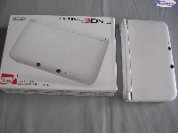 Nintendo 3DS LL White mini1