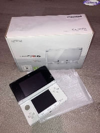 Nintendo 3DS Ice White mini1