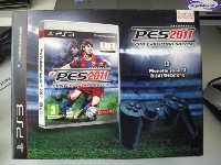 PRO Evolution Soccer 2011 + Manette Sans Fil Dualshock 3 - Edition exclusive Carrefour mini1